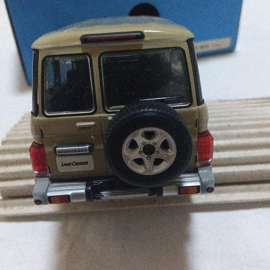 トヨタ ランドクルーザー70 1/30 モデルカー