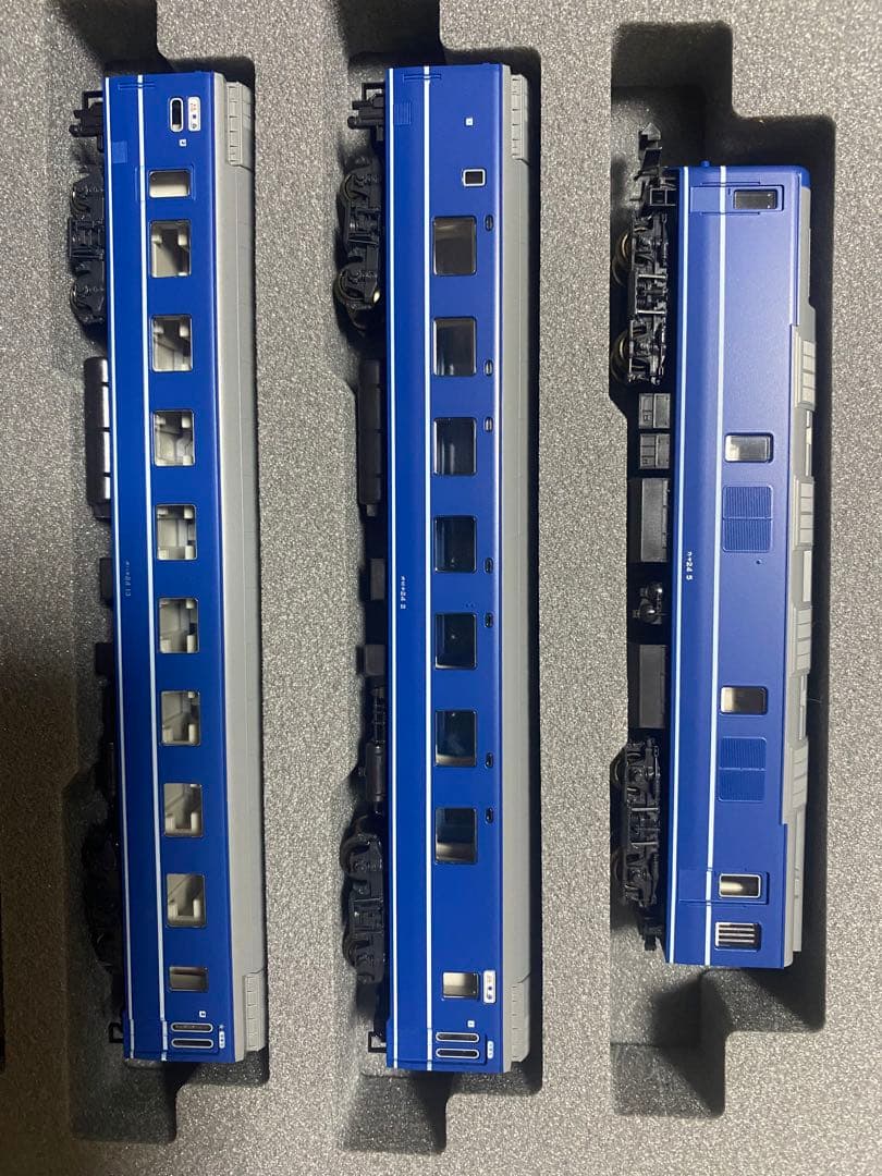 KATO 10-811/ 10-812 24系特急　「ゆうづる」 基本・増結