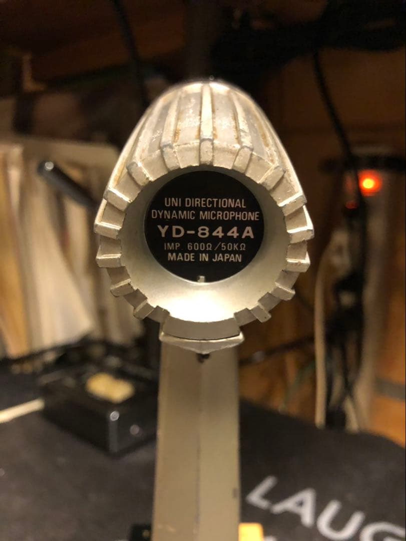 スタンドマイクとカツミコンプレッサーMC-902