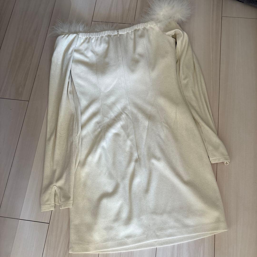 Robe de Fleurs Glossy オフショル長袖ミニドレス