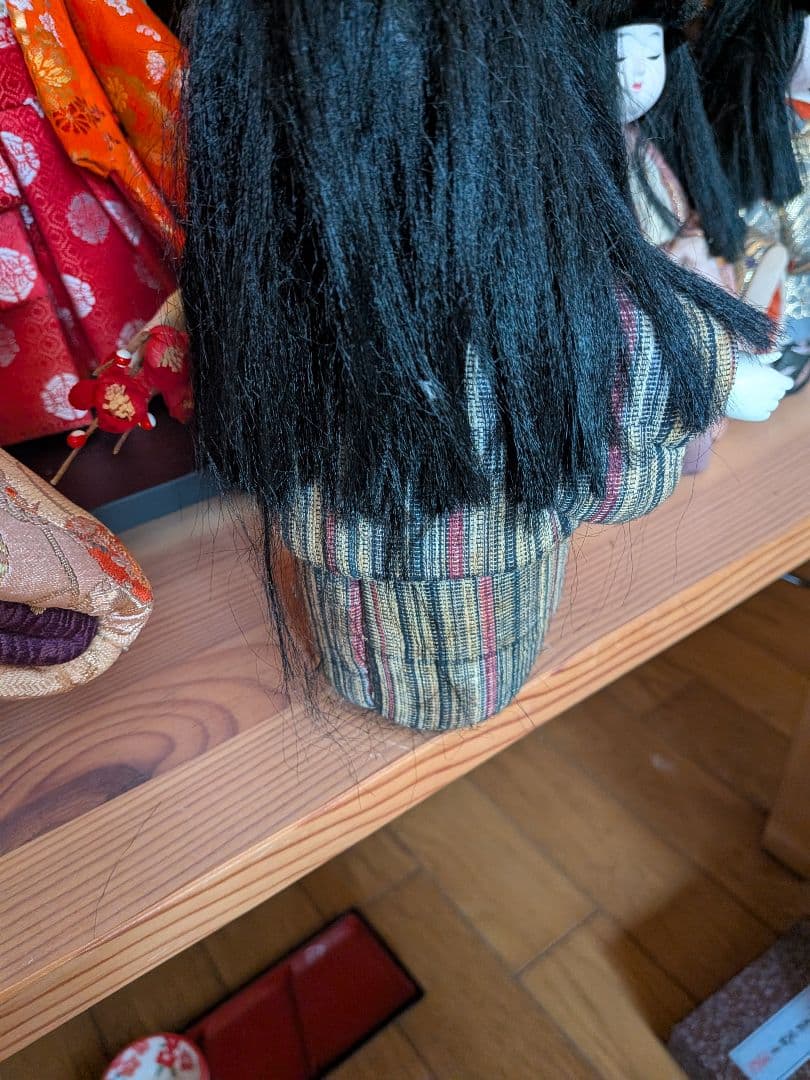 縁起物　人形　座敷童　女の子　曰く付き