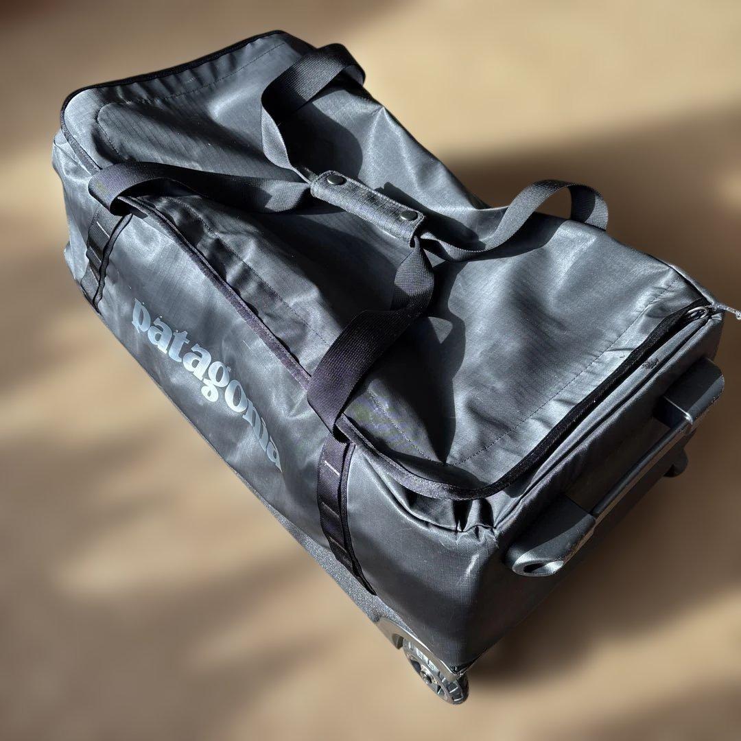 Patagonia 70L ブラックホール・ウィールド・ダッフル［状態良好］