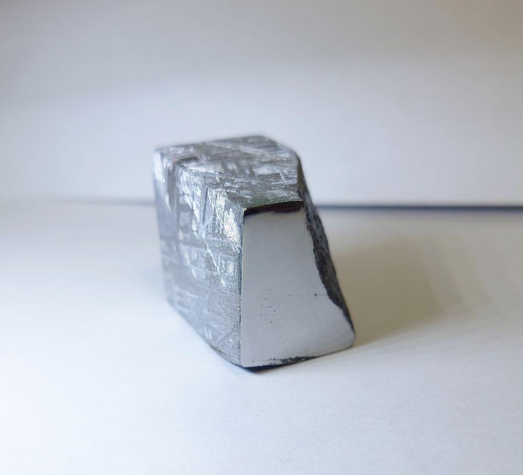 ギベオン隕石 104.6g エッチングしたて　標本　鉄隕石