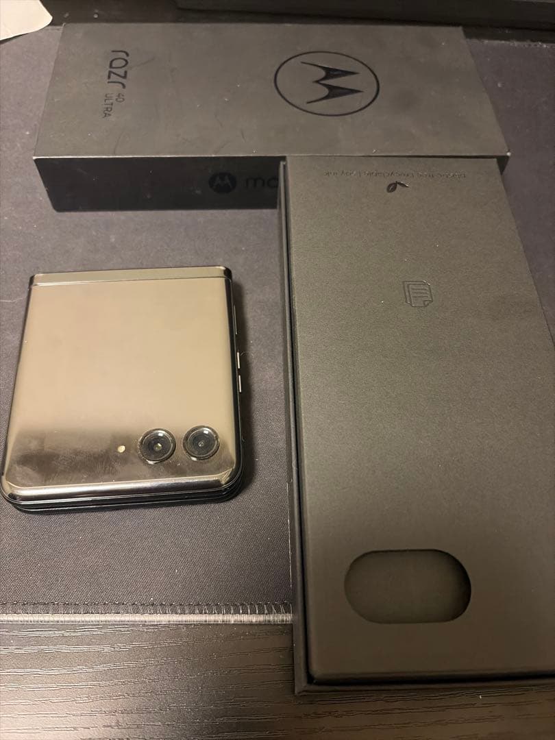 razr 40 ultra 付属品あり 箱あり