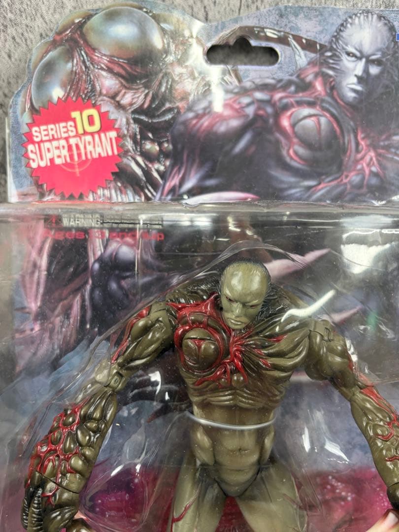 バイオハザード3 スーパーチャイラント フィギュア