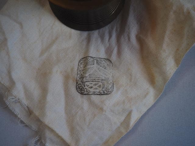 15代 大西清右衛門造(浄心)　裏千家15代鵬雲斎御好糸目蓋置　千家十職「釜師」