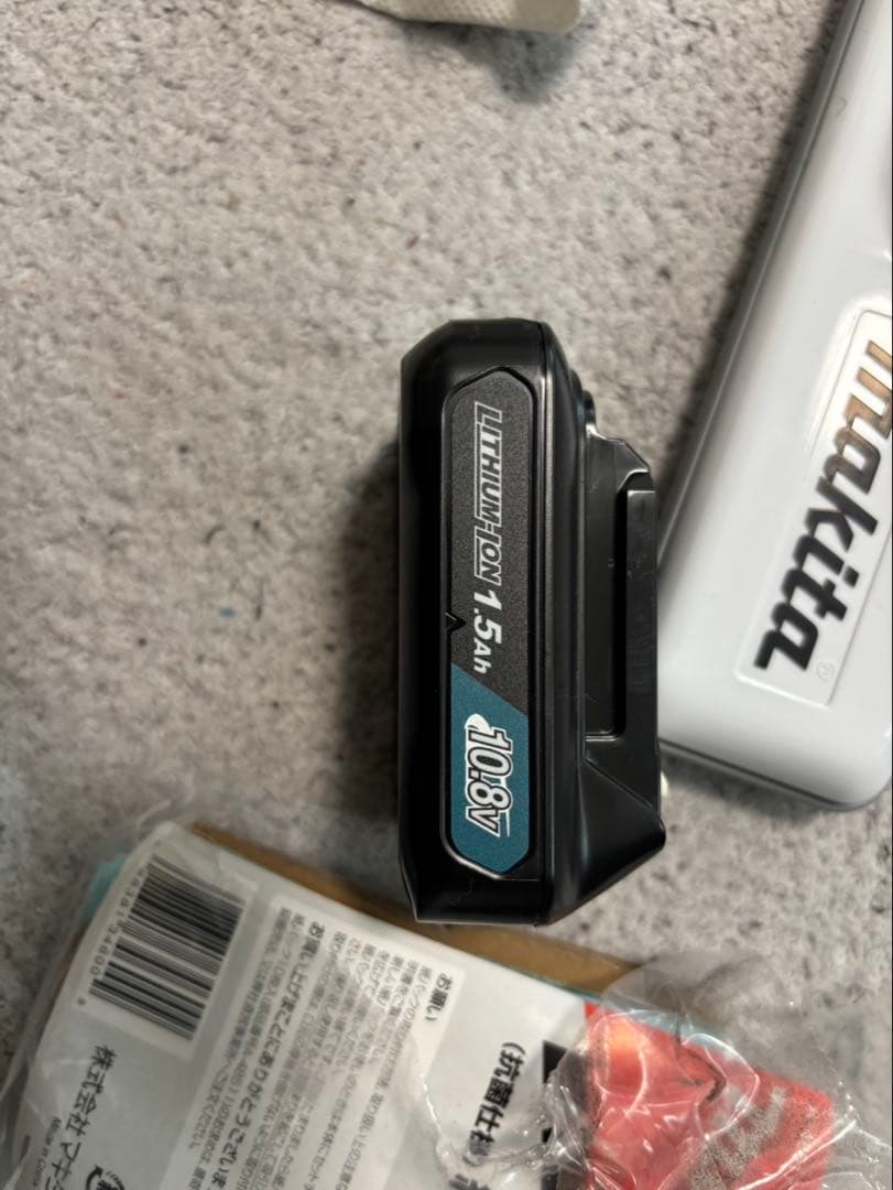 Makita CL107FD 充電式クリーナー【付属品付】