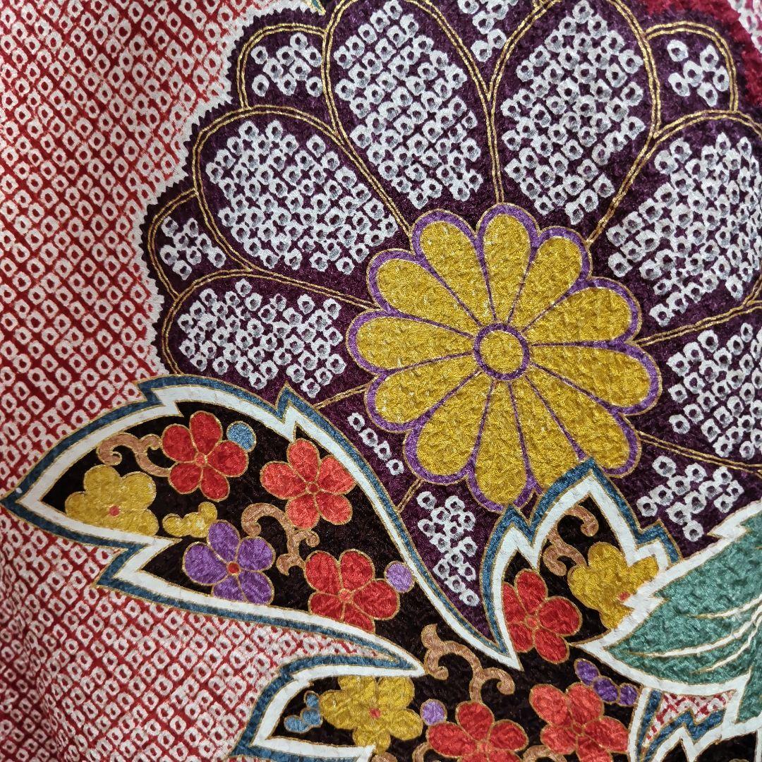 振袖フルセット(7点)・総絞り・エンボス加工・花模様・金彩加工・逸品