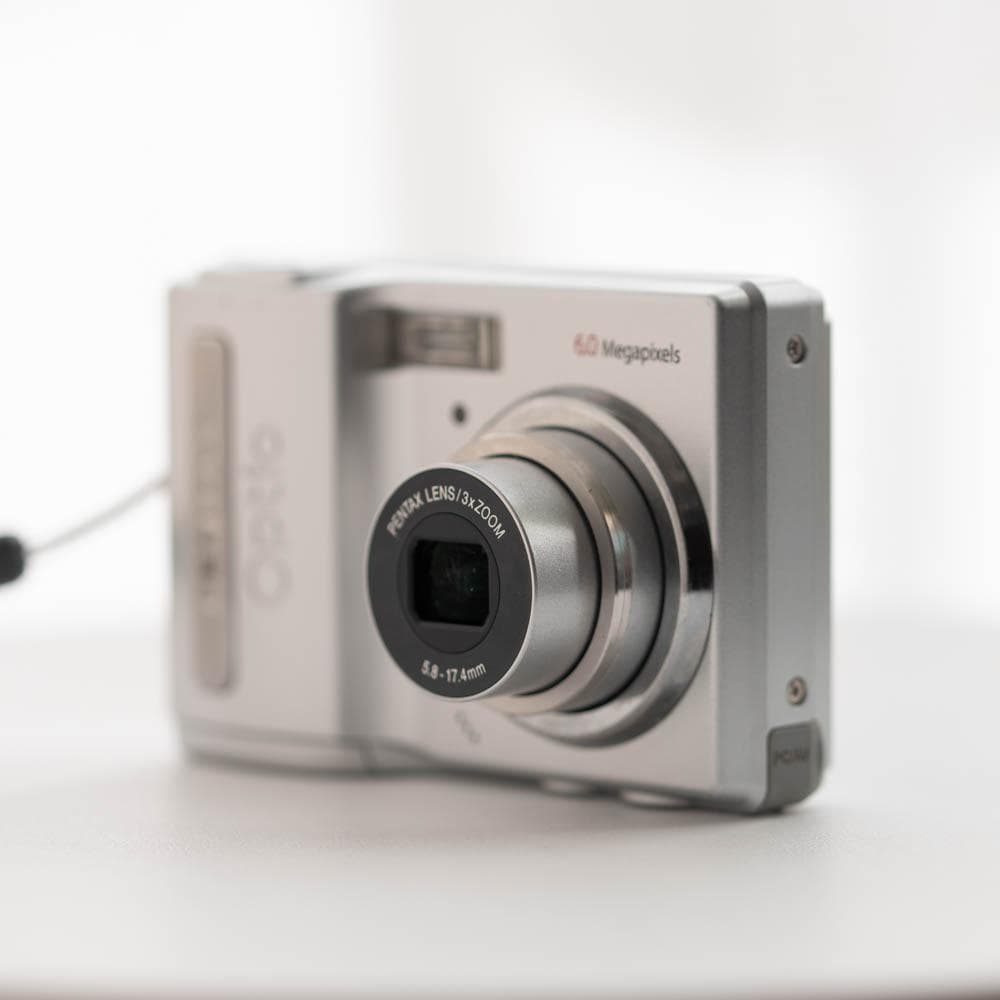 【単3電池で動く平成レトロなコンデジ】PENTAX optio M10