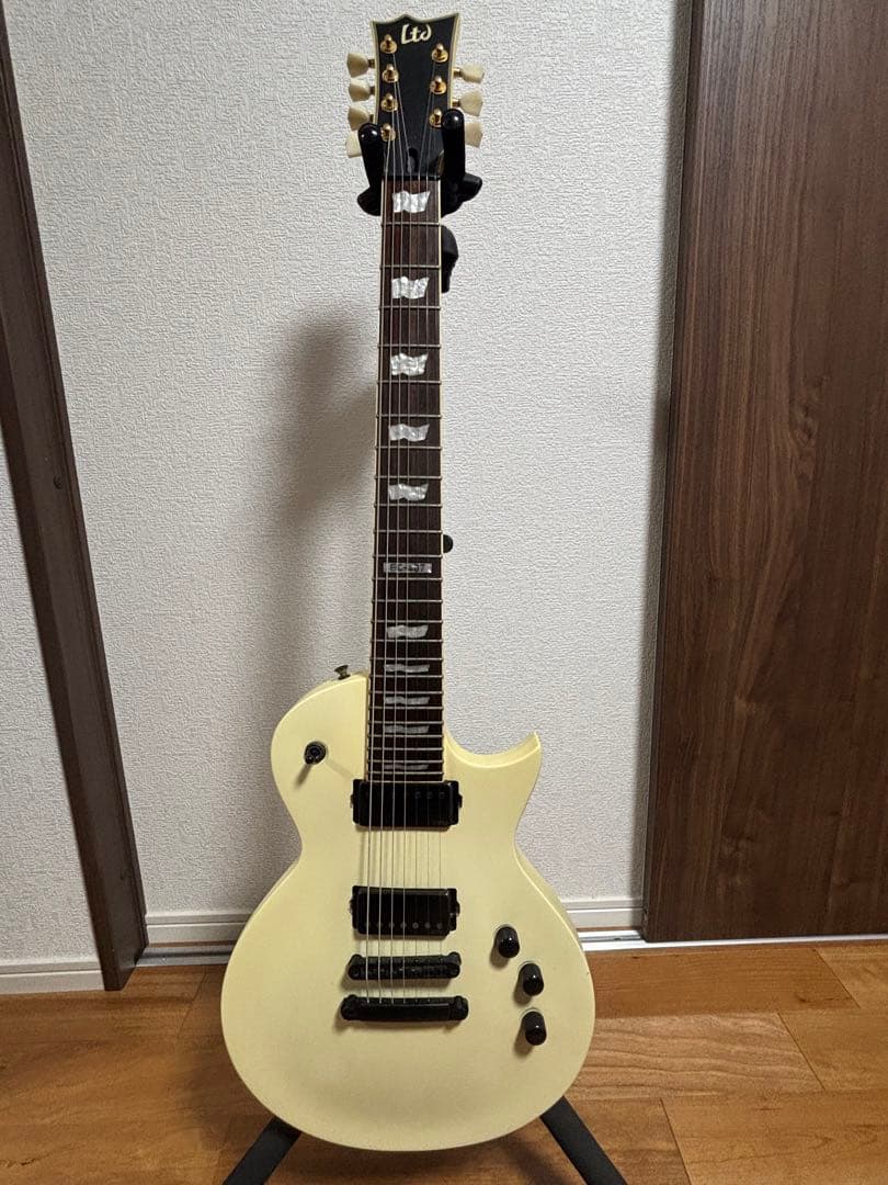 T*R様 7弦ESP LTD EC-407 Eclipse シェイプ/EMGピッ