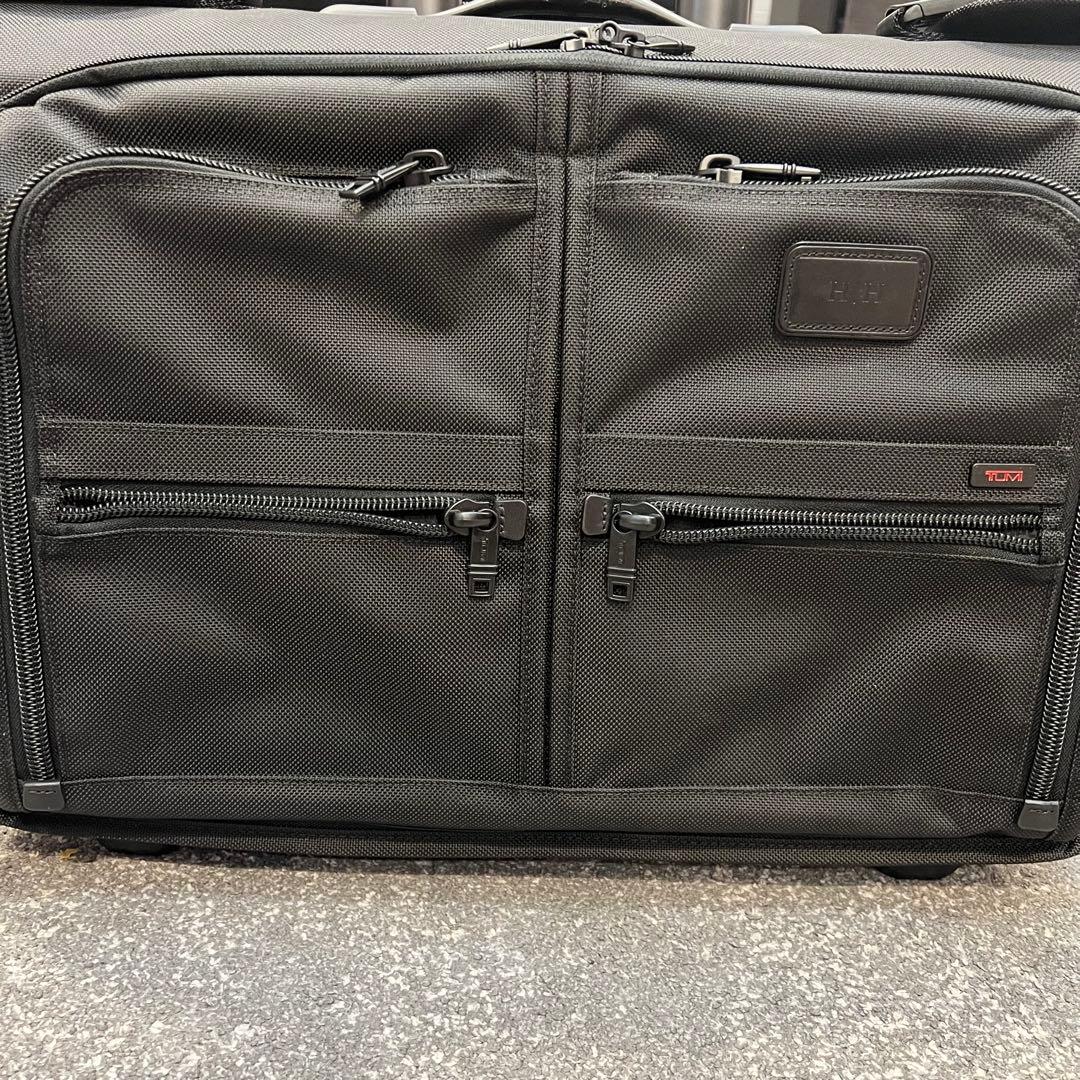 【極美品】TUMIアルファ ホイール キャリーオン ガーメント22037DH