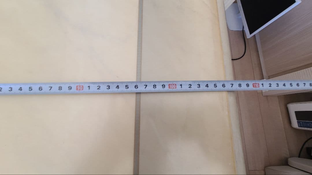 クリーム色の長方形テーブルと椅子6脚セット