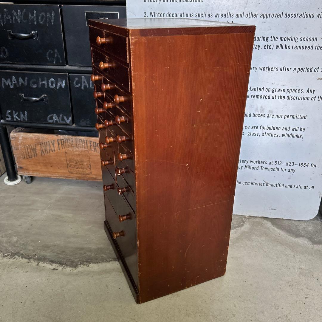 昭和レトロ 木製 薬箱 ミニチェスト 箪笥 引き出し収納 22杯10段 蚤の市