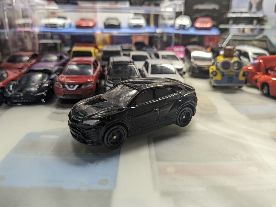 No.16 ランボルギーニ ウルス （初回特別仕様） （ノンスケール トミカ 1