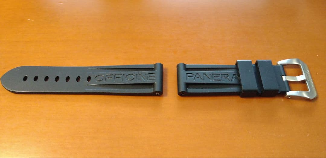 b*m様 【OFFICINE PANERAI】 44m用／ラバーベルト／ブラック