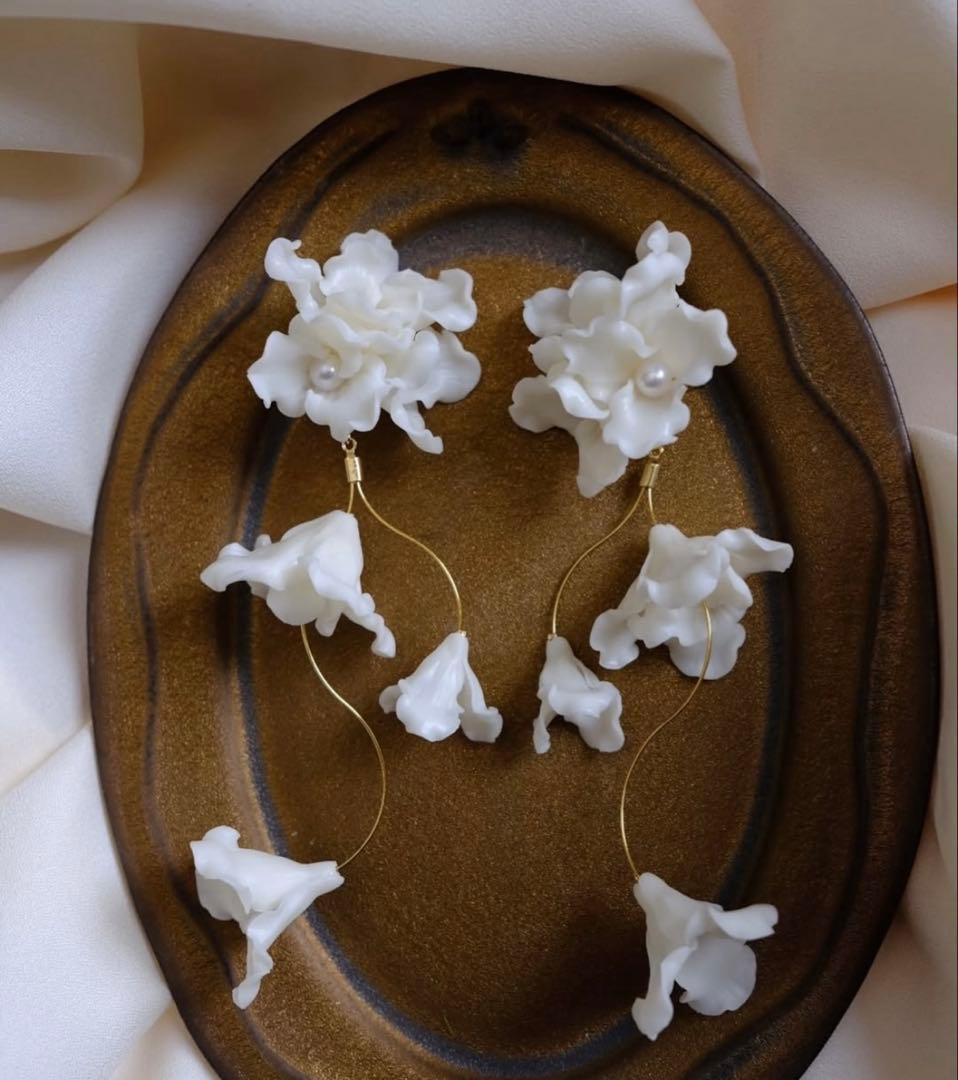 【ぷに】coussinet moa イヤリング ゴールド