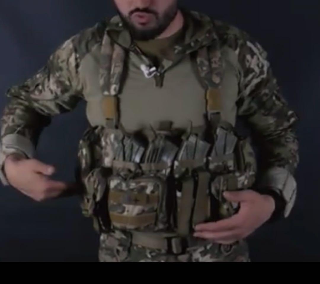  Velmet マルチカム　チェストリグ　メイフラワー