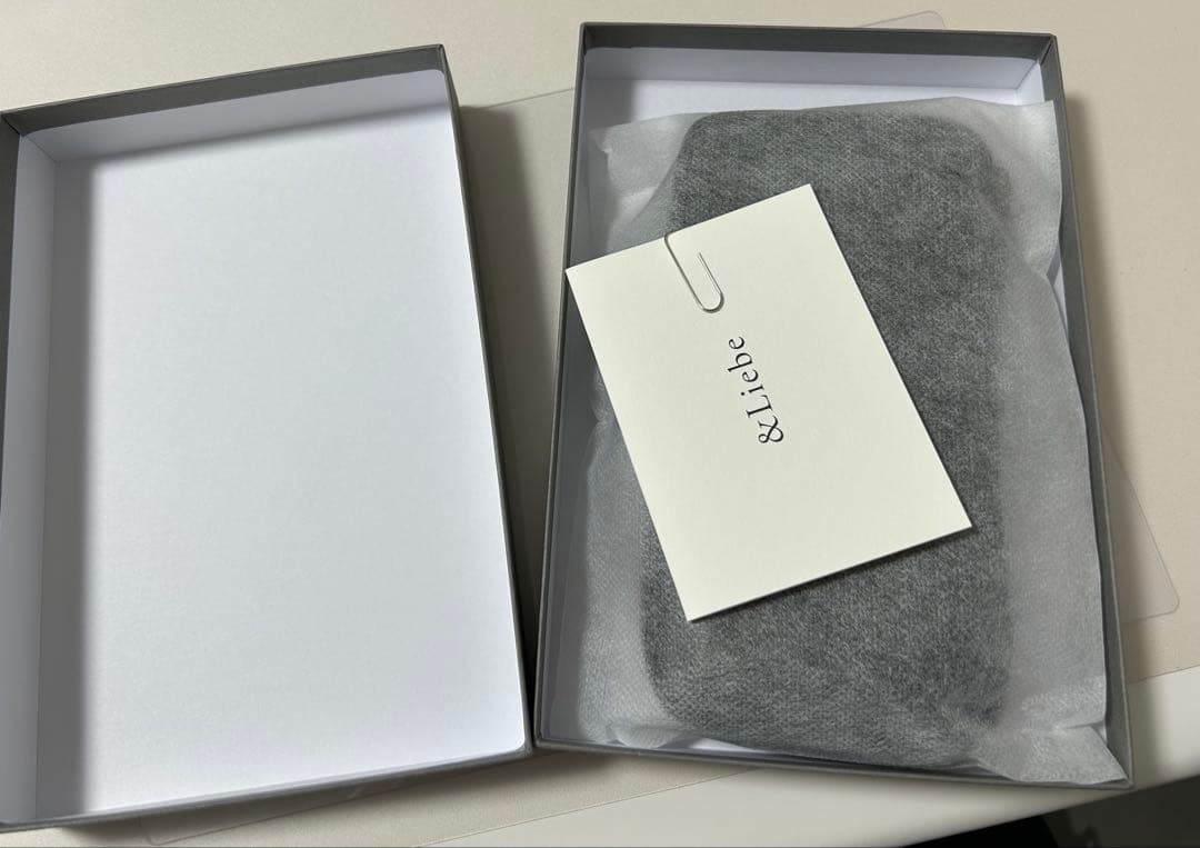 アンドリーベ　スムースブラック　ジップペンケース