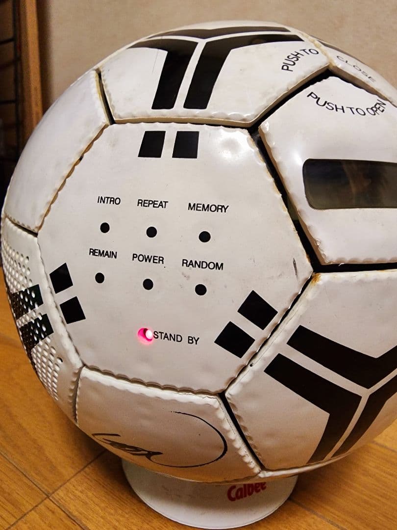カルビー サッカーボール型CDプレイヤー CDデッキ