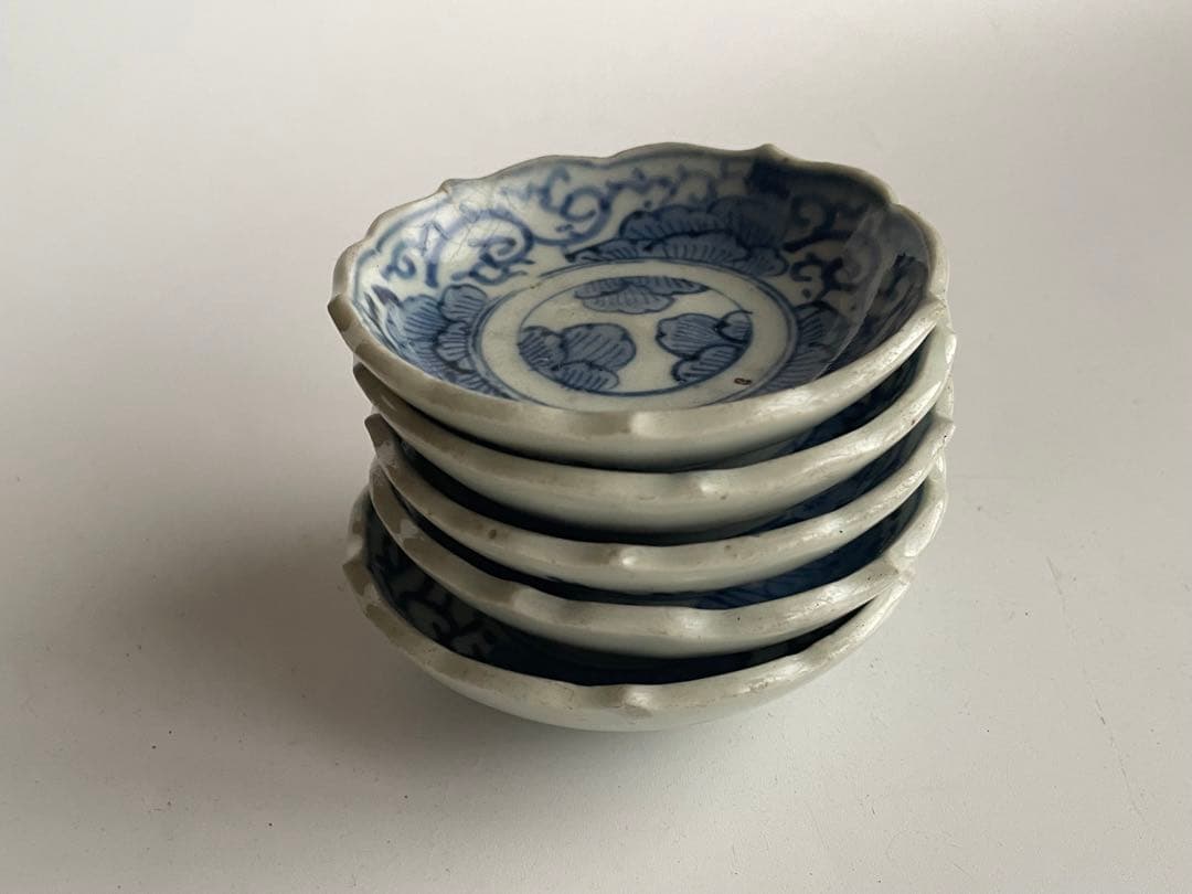 骨董　アンティーク　古伊万里　染付　唐草文様　輪花縁　豆皿　輪花皿　手塩皿　5枚