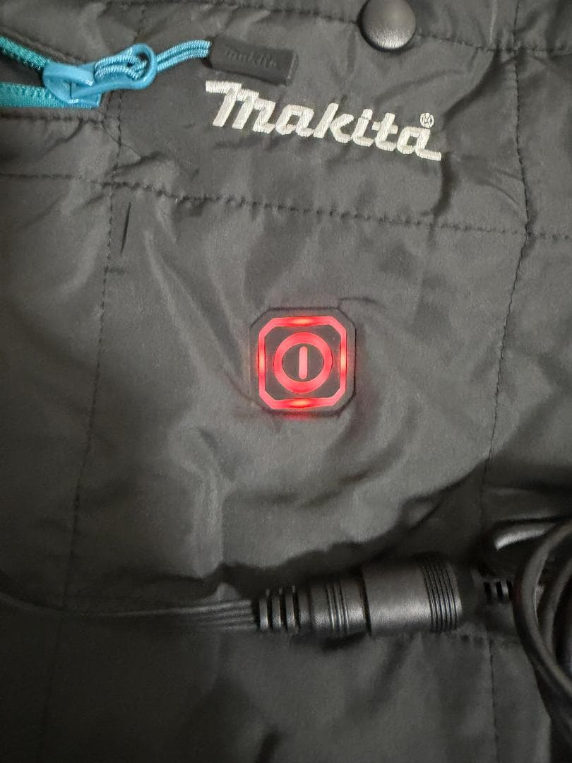【送料無料・超美品】Makita マキタ 充電式電熱ブランケット CB200D