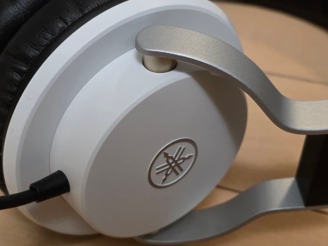 YAMAHA HPH-MT7W　モニターヘッドホン　ホワイト