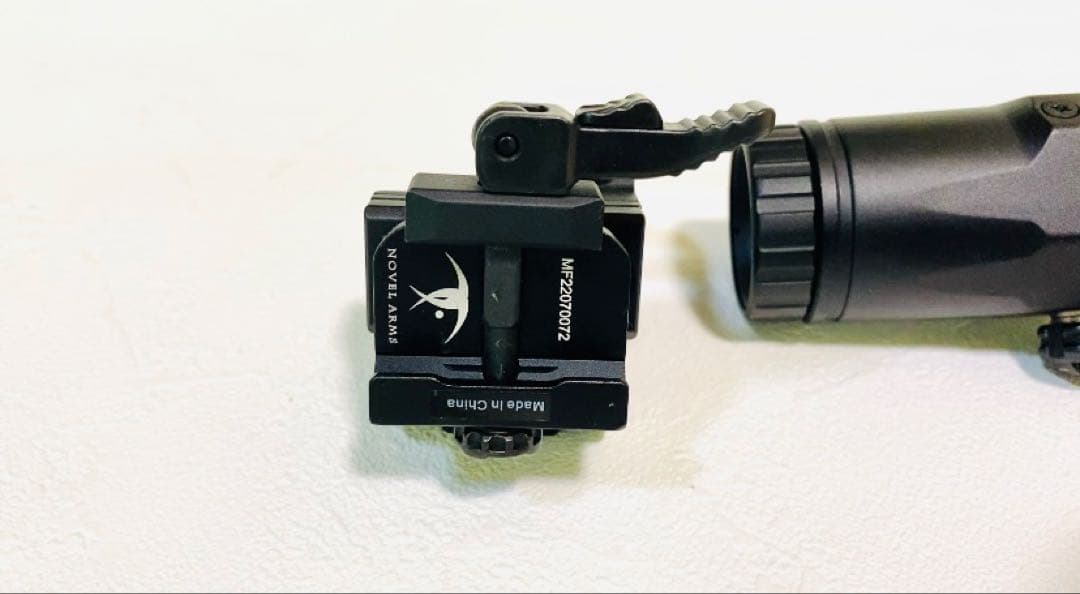 ノーベルアームズ　ドットサイト　スコープ　マグニファイアー