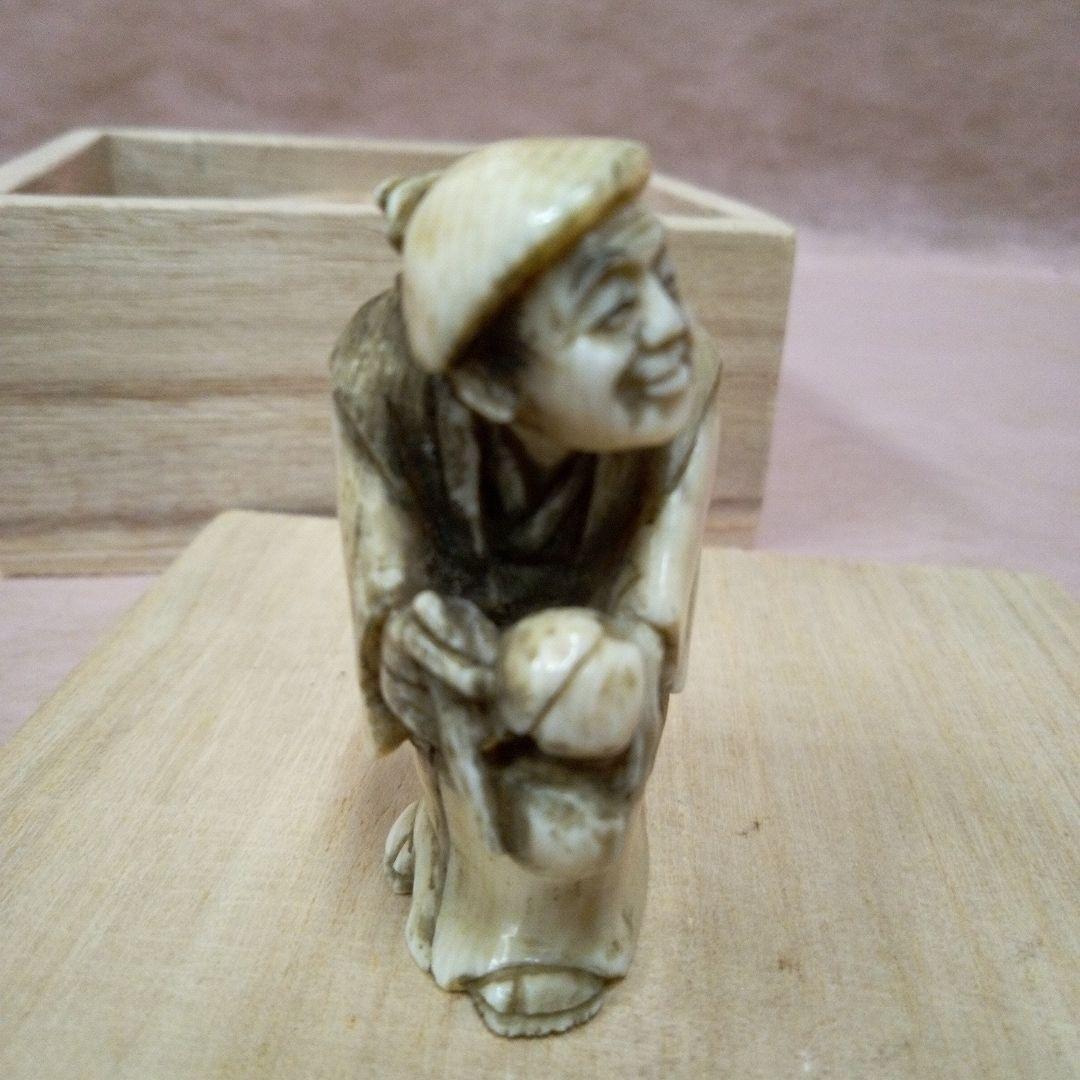 根付　極上天然素材　細密細工美術品