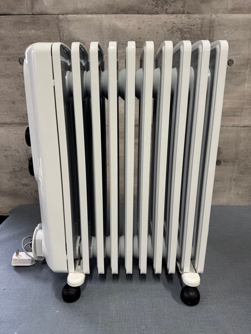 ☆DeLonghi オイルヒーター 1500W(RHJ35M1015-BK)