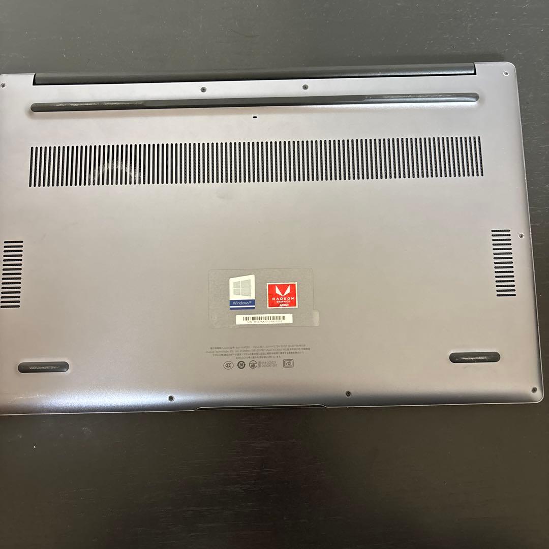 Huawei MateBook D 15.6インチ　メモリ8G SSD256G