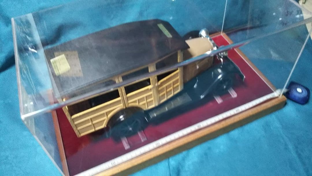 ‼️アメリカタコス社特級バーボンウイスキー、クラシックカーコレクションボトル新車