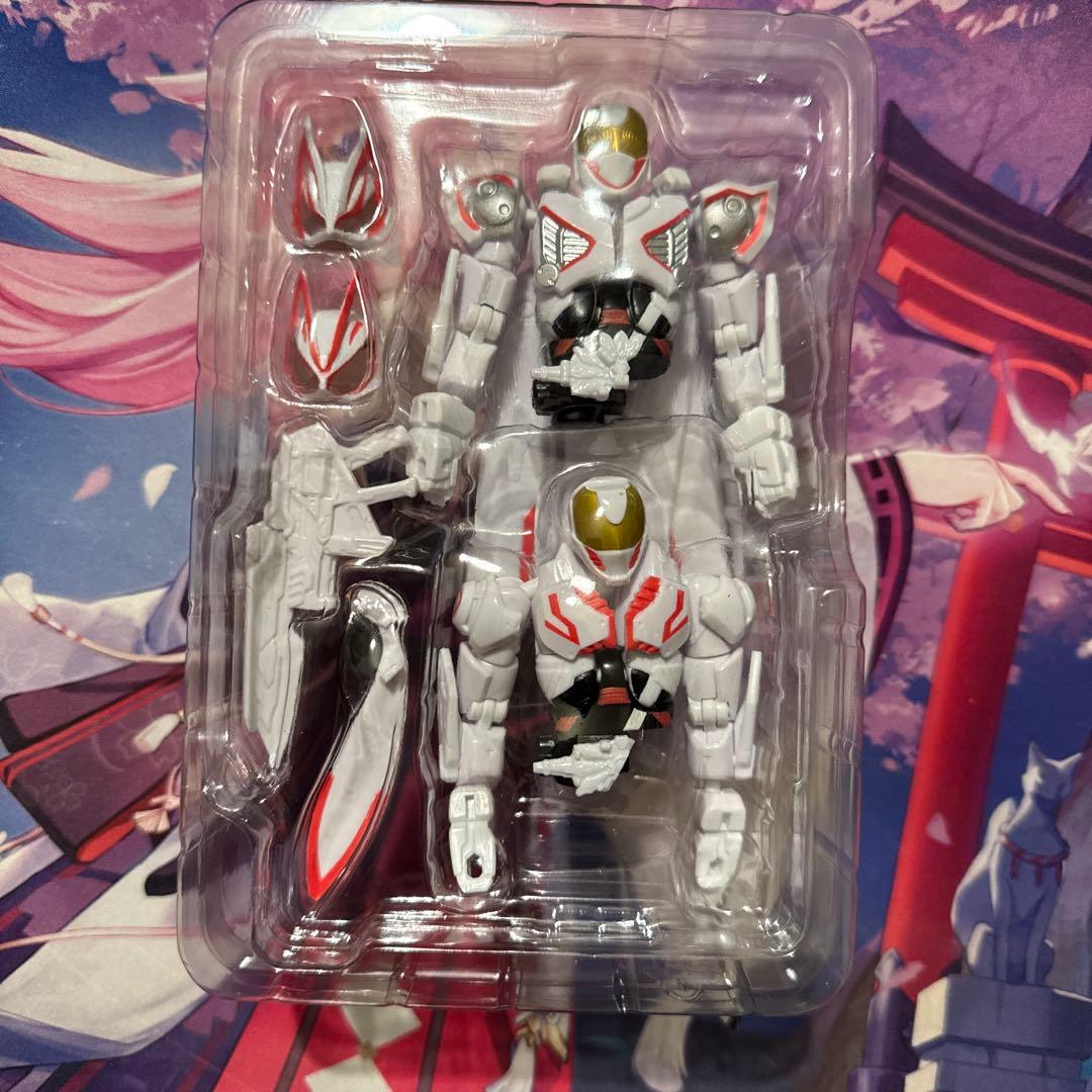 リボルブチェンジフィギュア 仮面ライダーギーツIX&ブーストマークIIIセット