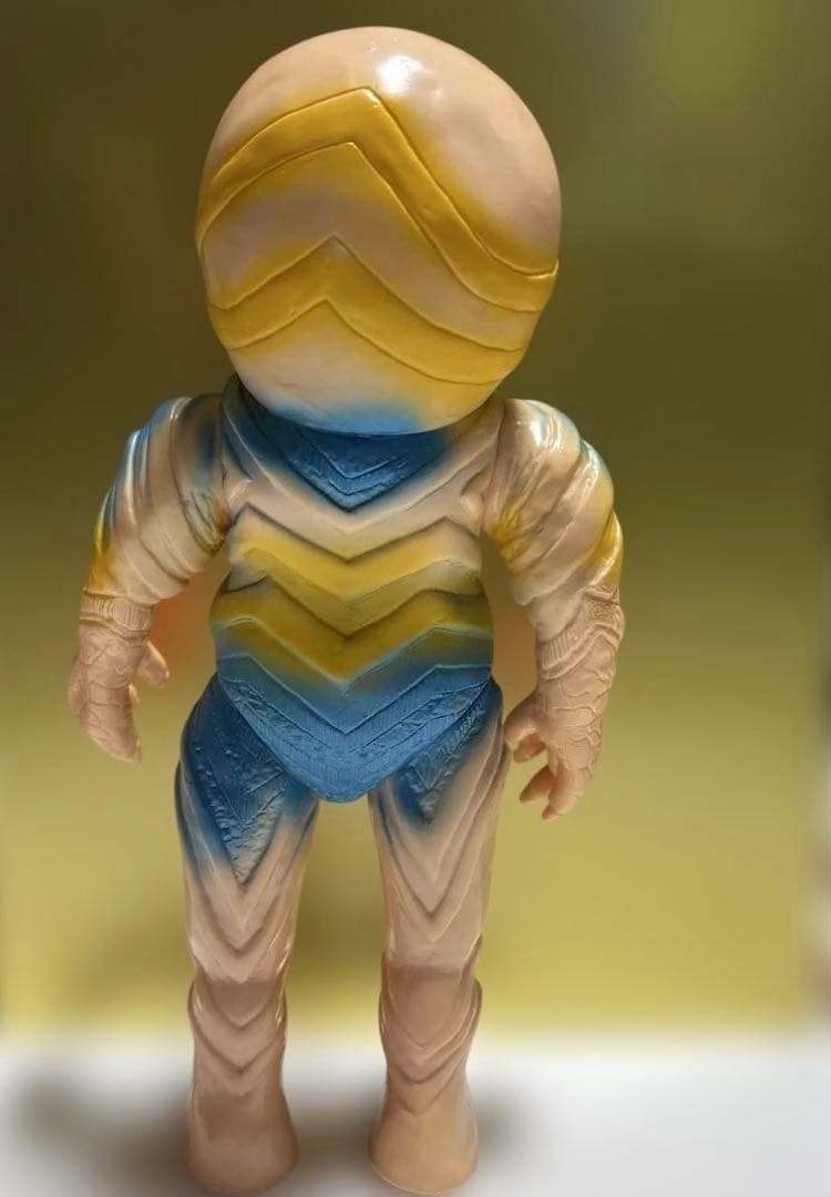 ベアモデルガッツ星人　ソフビ