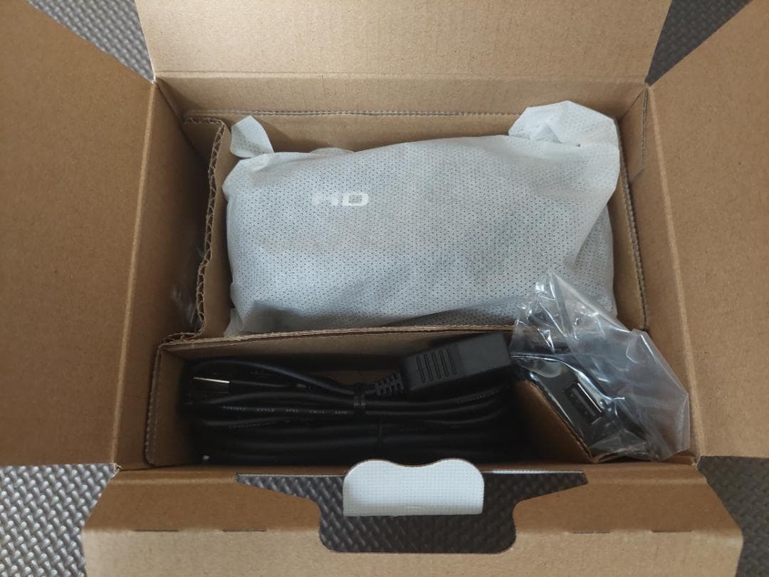 にゃっぴです。未使用　SONY ビデオカメラ　HDR-CX470