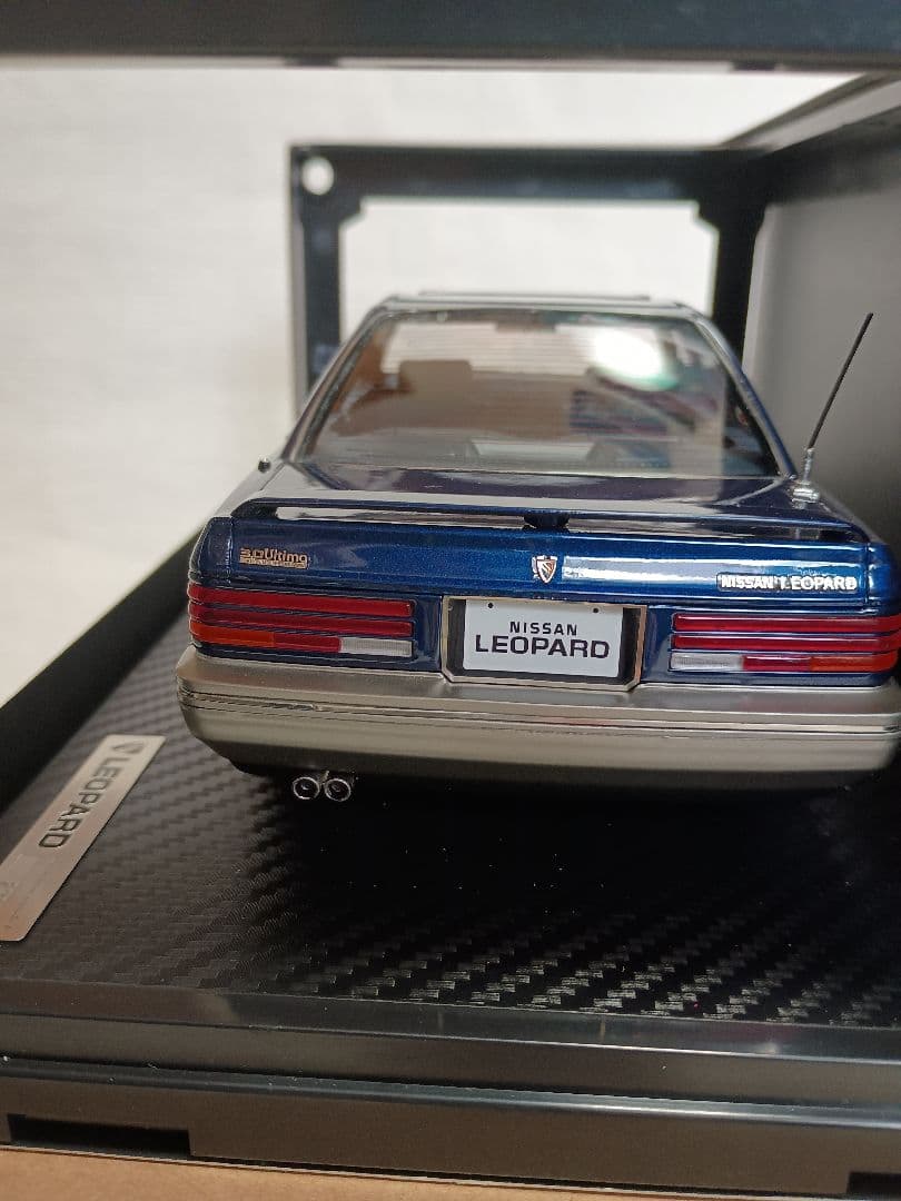 イグニッションモデル　1/18 レパード 3.0アルティマ　F31