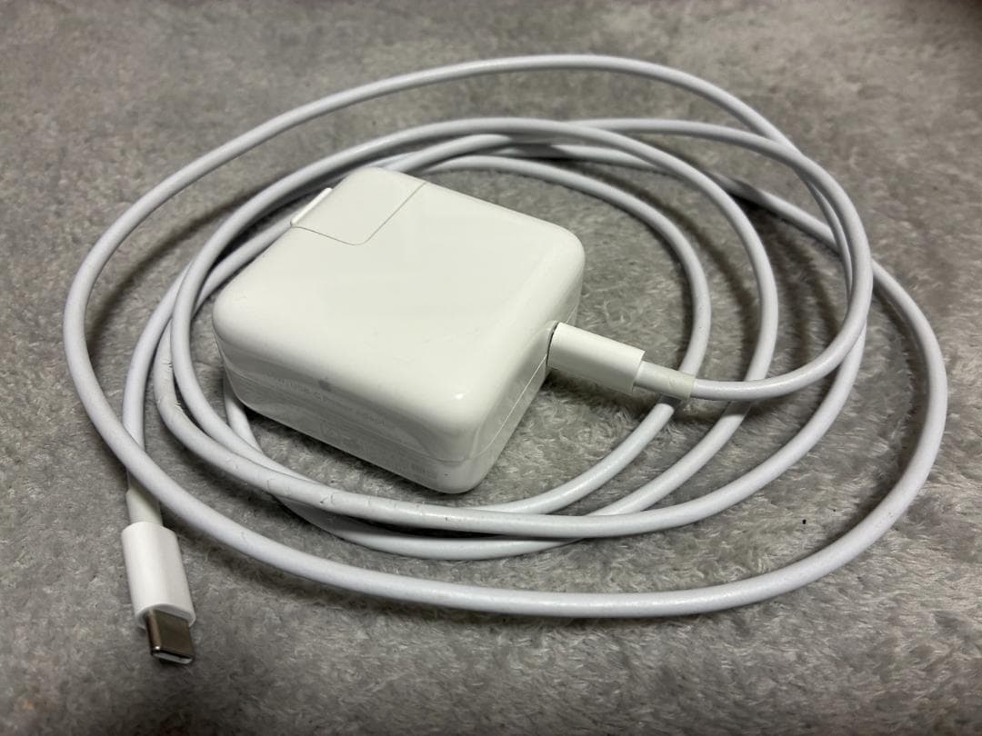 M1 Apple MacBook Air本体 8GM 256GB