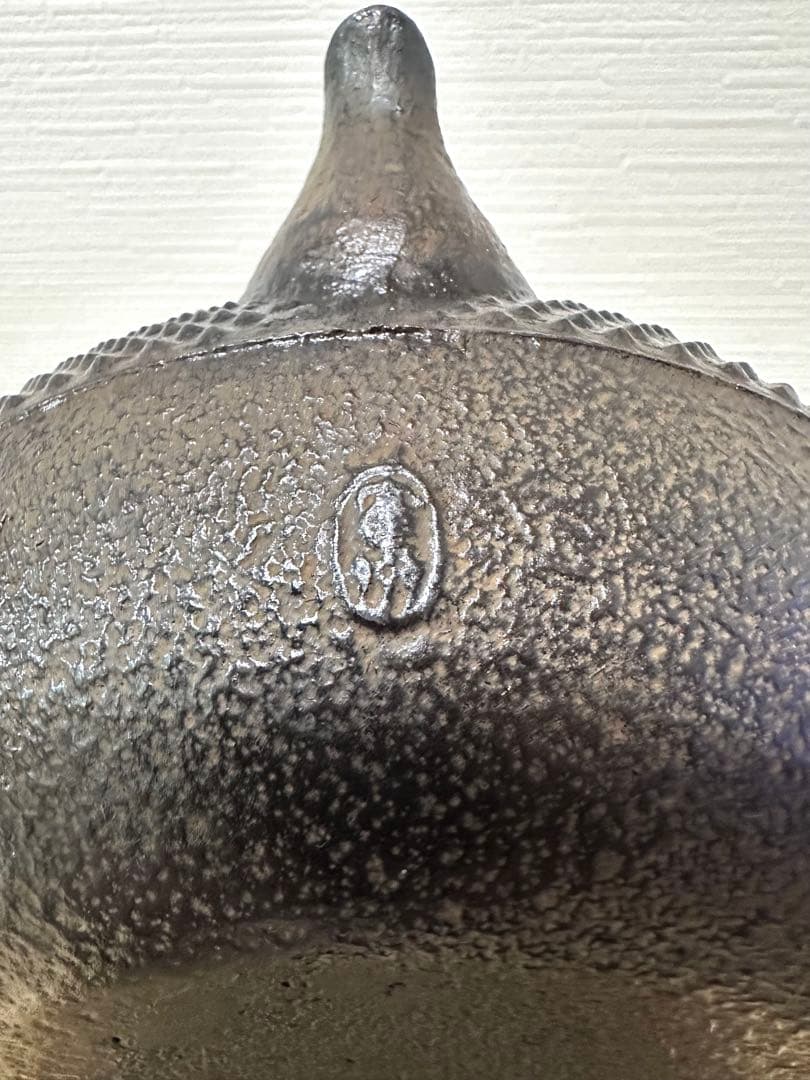 未使用品、栞付　金澤鶴州造１５型アラレ　南部鉄瓶　南部鉄器　鉄瓶