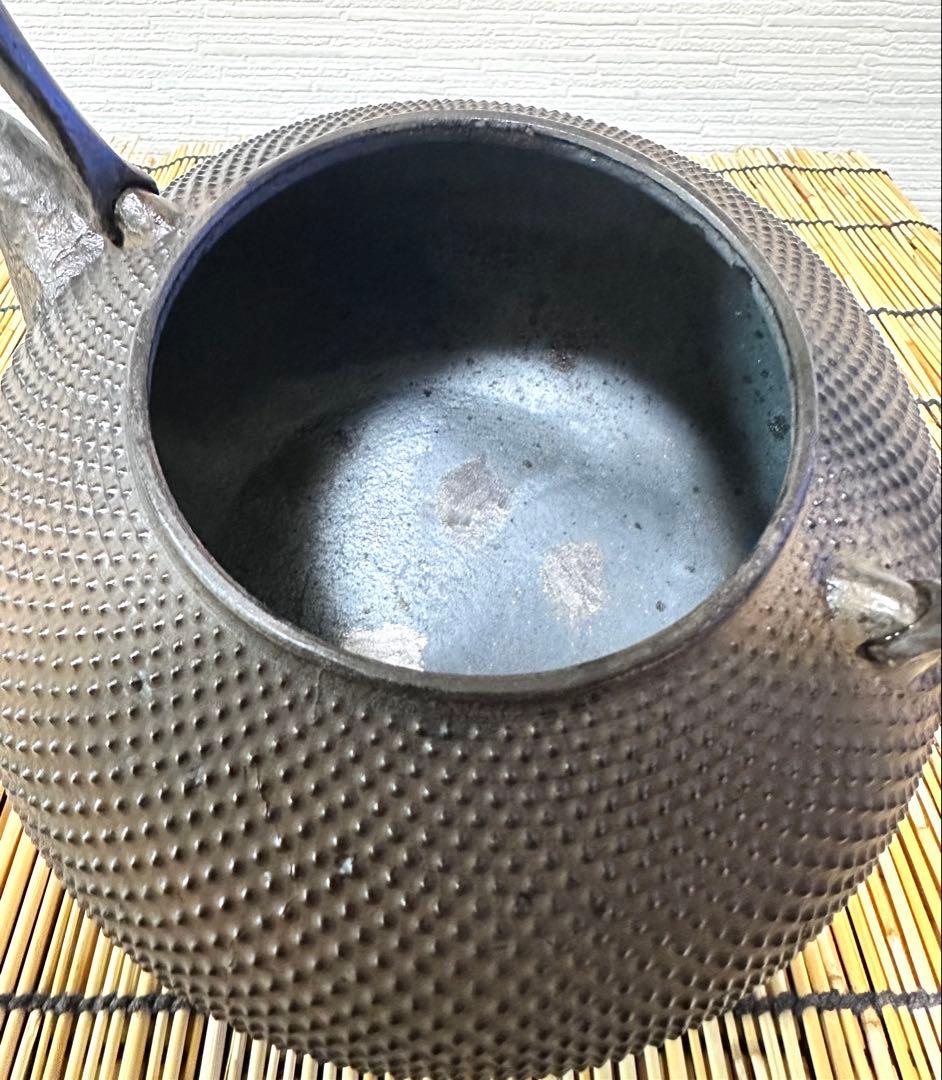 未使用品、栞付　金澤鶴州造１５型アラレ　南部鉄瓶　南部鉄器　鉄瓶