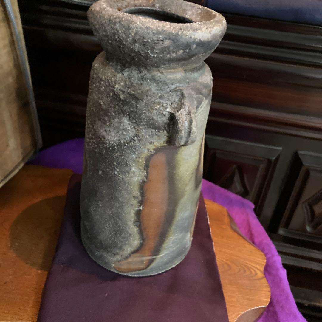 備前焼県重要無形文化財保持者松井輿之作窯変花入年末年始大売り出しです❣️