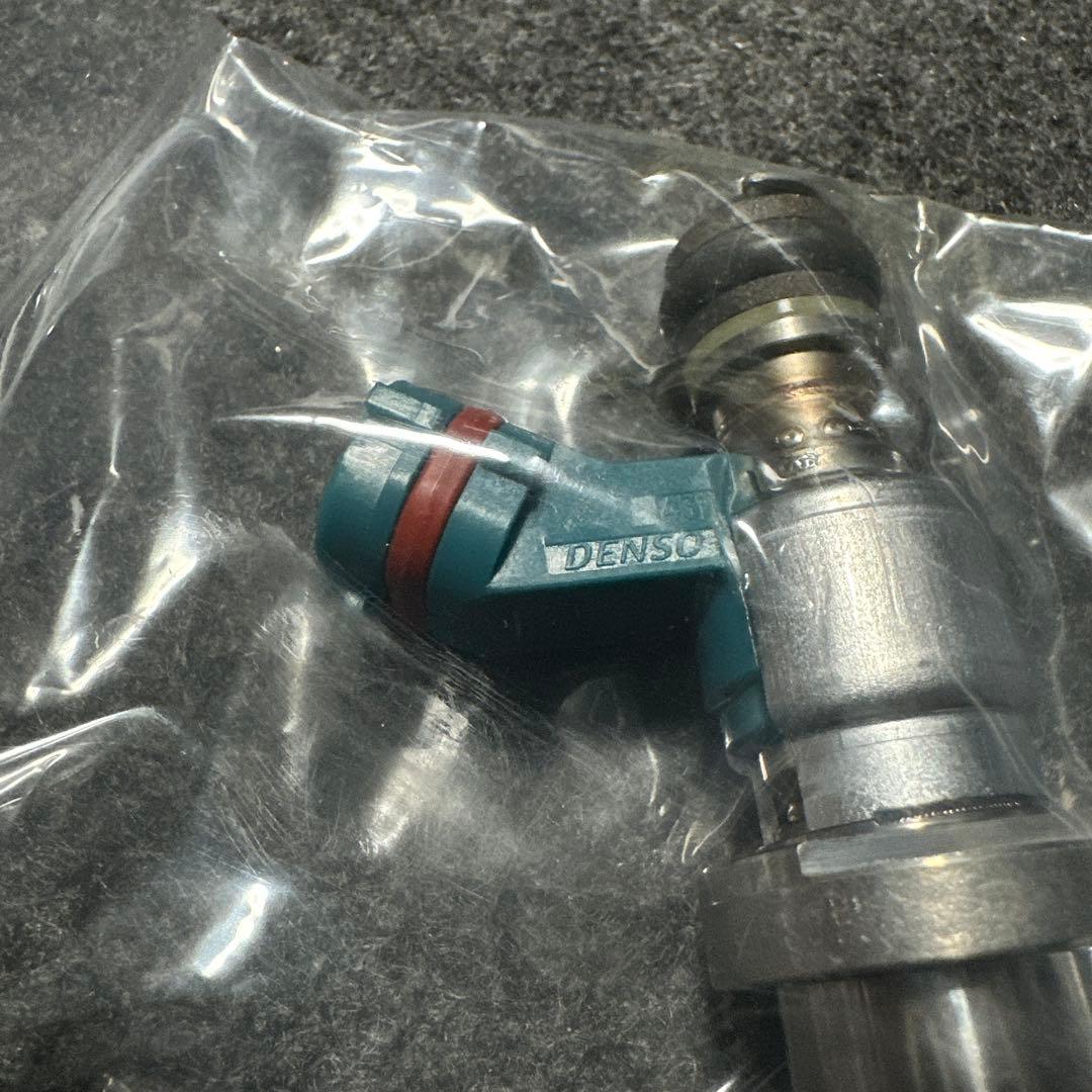 t*o様 トヨタ 燃料インジェクター 23209-39057-B0 2本のみ