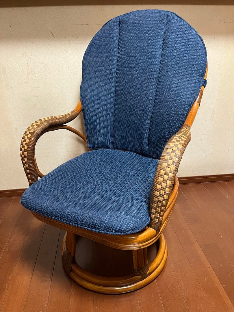 kazama カザマ　オリッサハイバック　チェア　ラタン　回転機能付き①