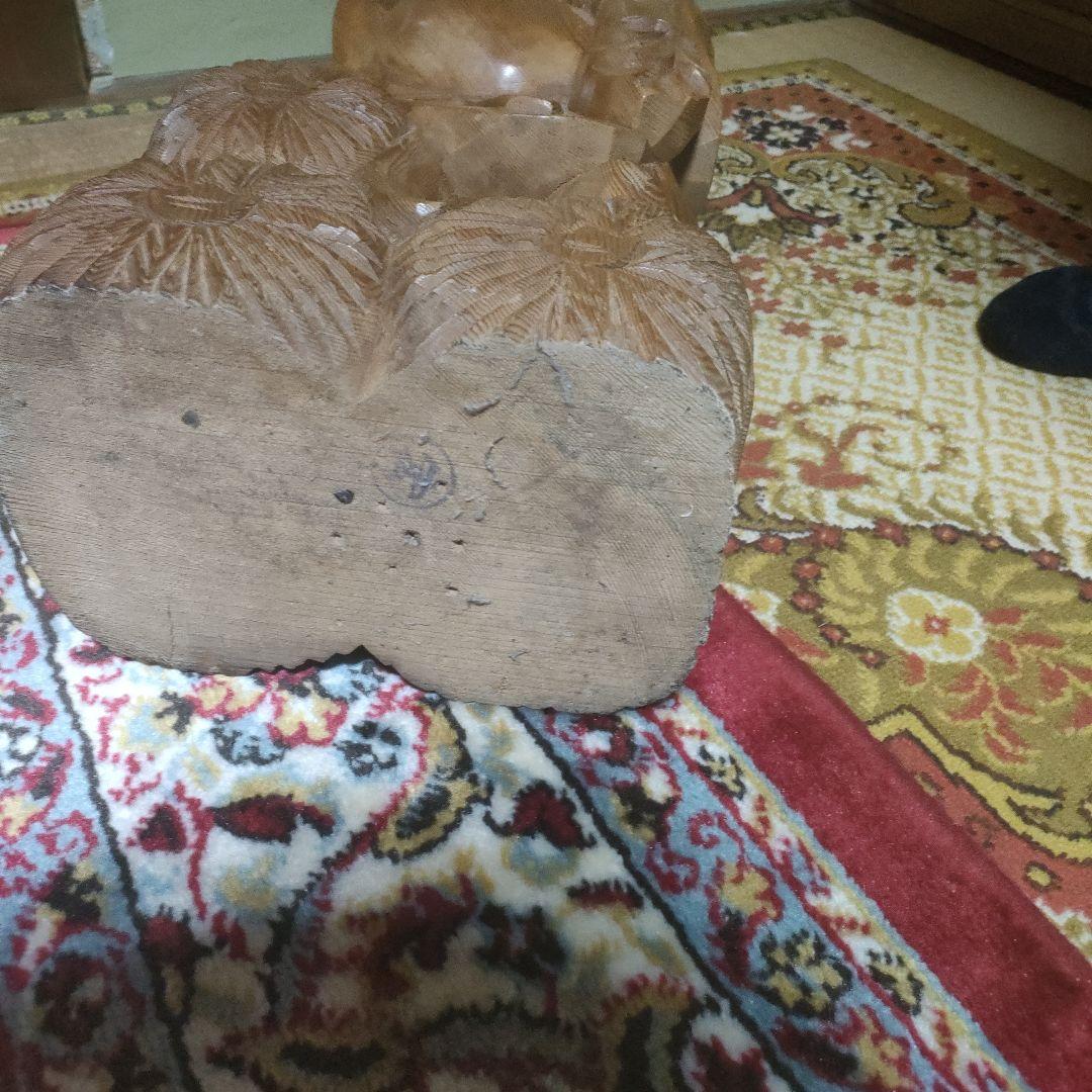 一刀彫の布袋の置物