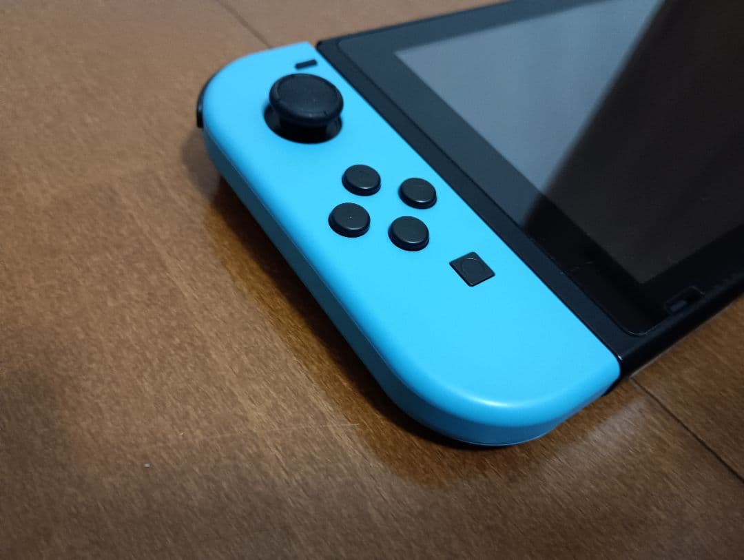 Nintendo Switch 【中古・美品】
