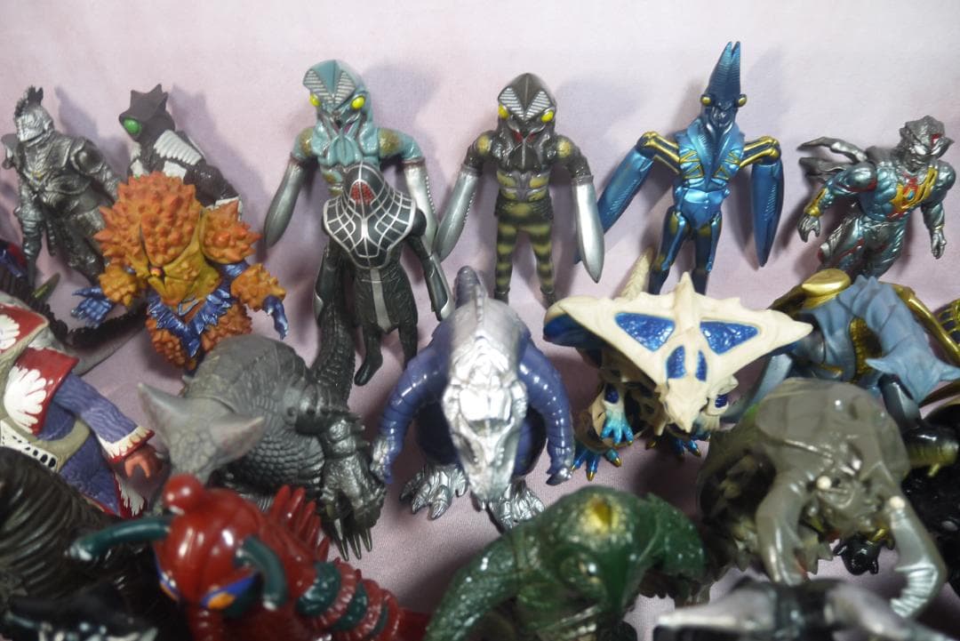 ウルトラ怪獣シリーズ　怪獣ソフビ　80体セット