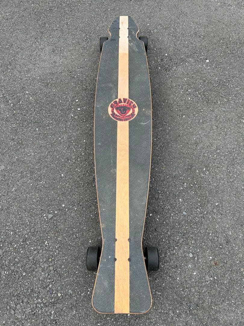 グラビティ　ロングスケートボード