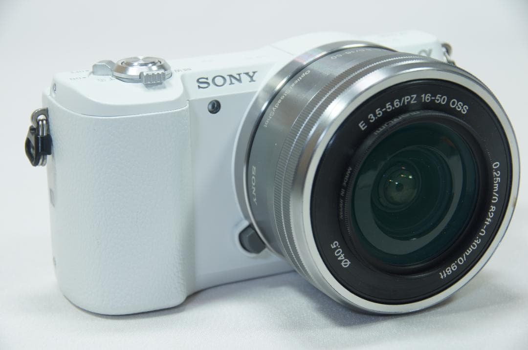 【極美品】 SONY α5100 ホワイト シャッター数3660回 【返品保証】