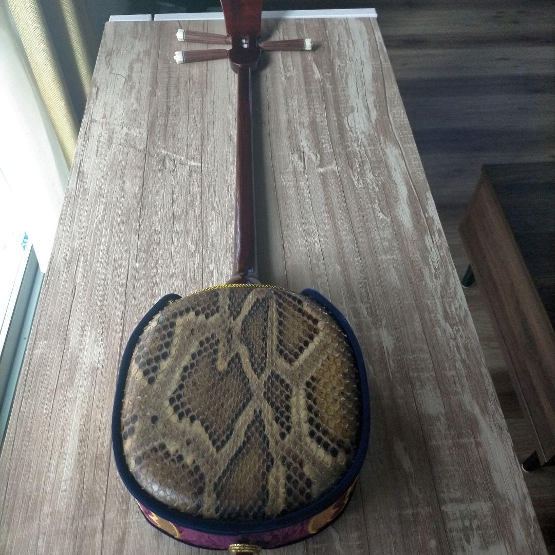 沖縄三線 本皮 三線 沖縄 皮破れなし 蛇皮 本蛇革 琉球 和楽器 弦楽器