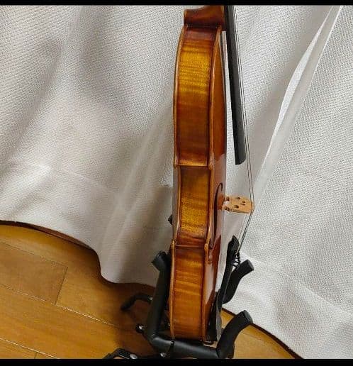 鈴木バイオリン 特NO.3 虎杢 弓 ケース