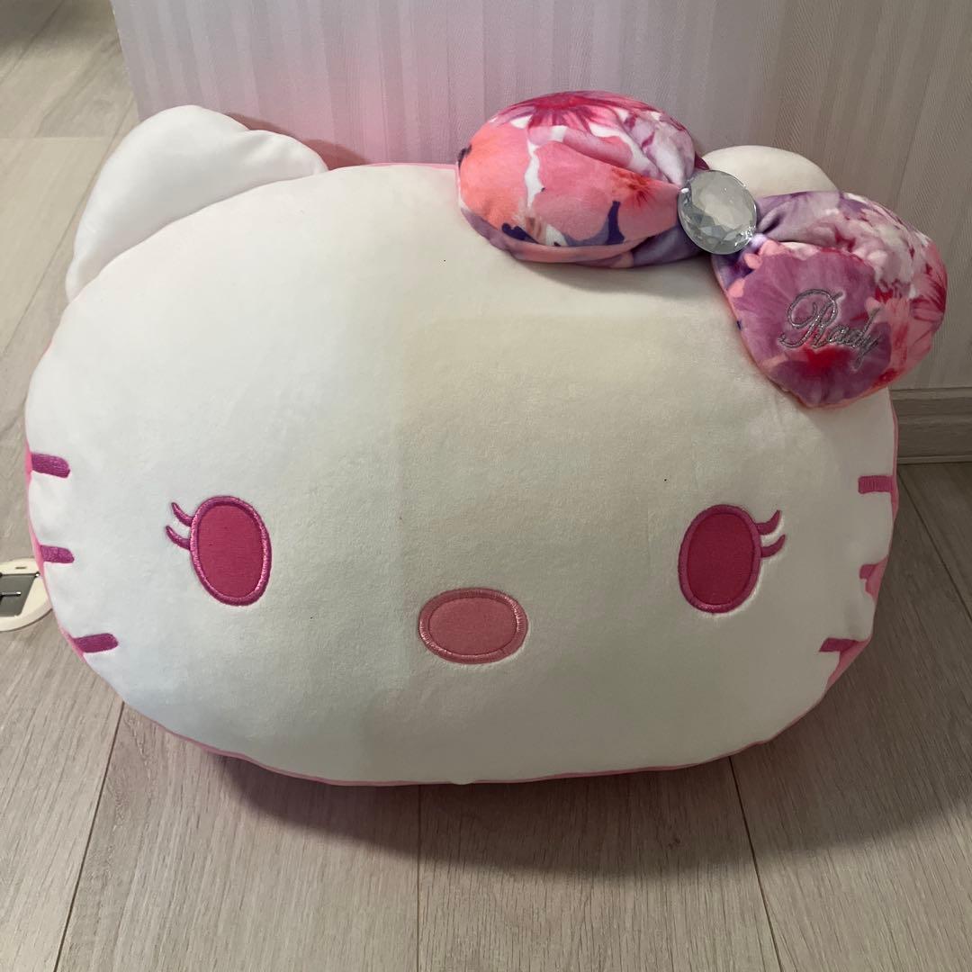 Radyハローキティ クッション