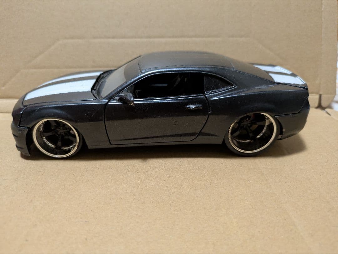 シボレー　2010 カマロ SS　1/24
